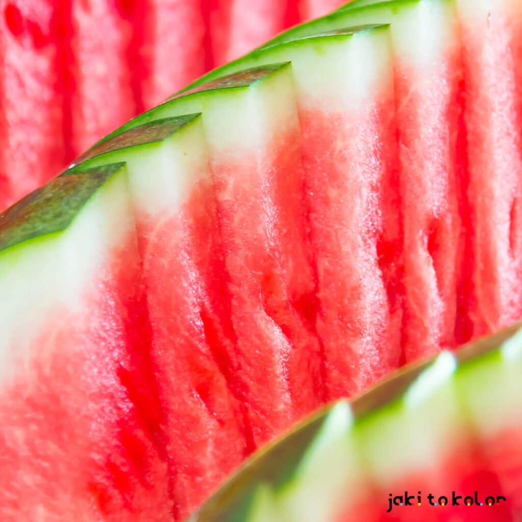 arbuzowy kolor